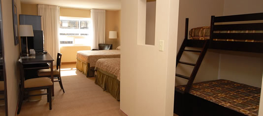 Family Bunk Bed Suite at the Skyline Inn